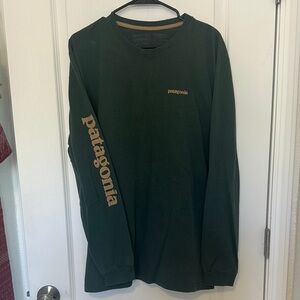 Patagonia Men's Green Long Sleeve Shirt